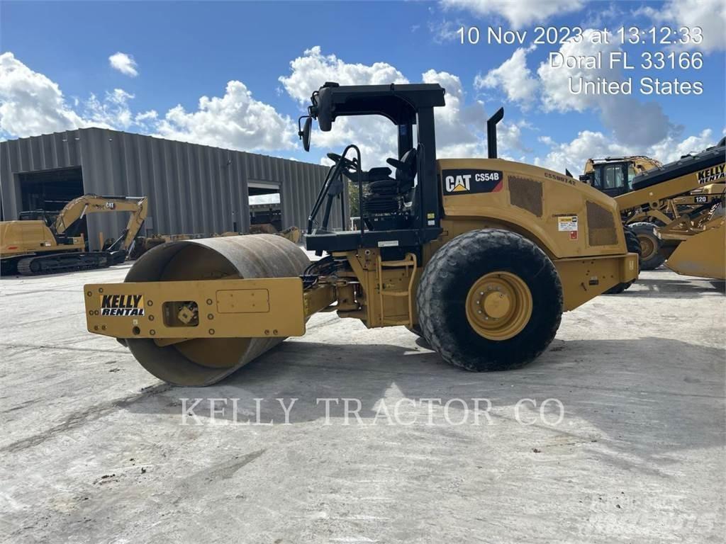 CAT CS54B Грунтові котки