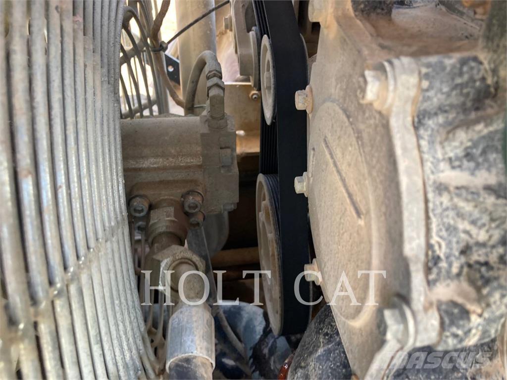 CAT CS56B Грунтові котки