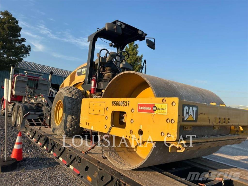 CAT CS56B Грунтові котки