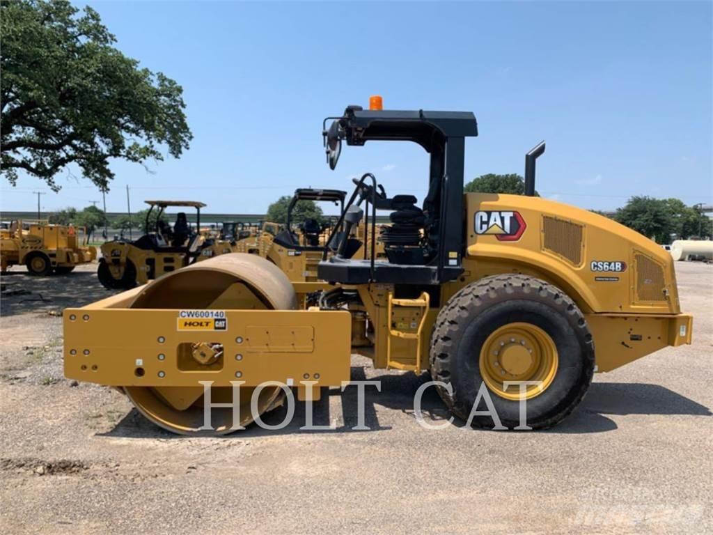 CAT CS64B Грунтові котки