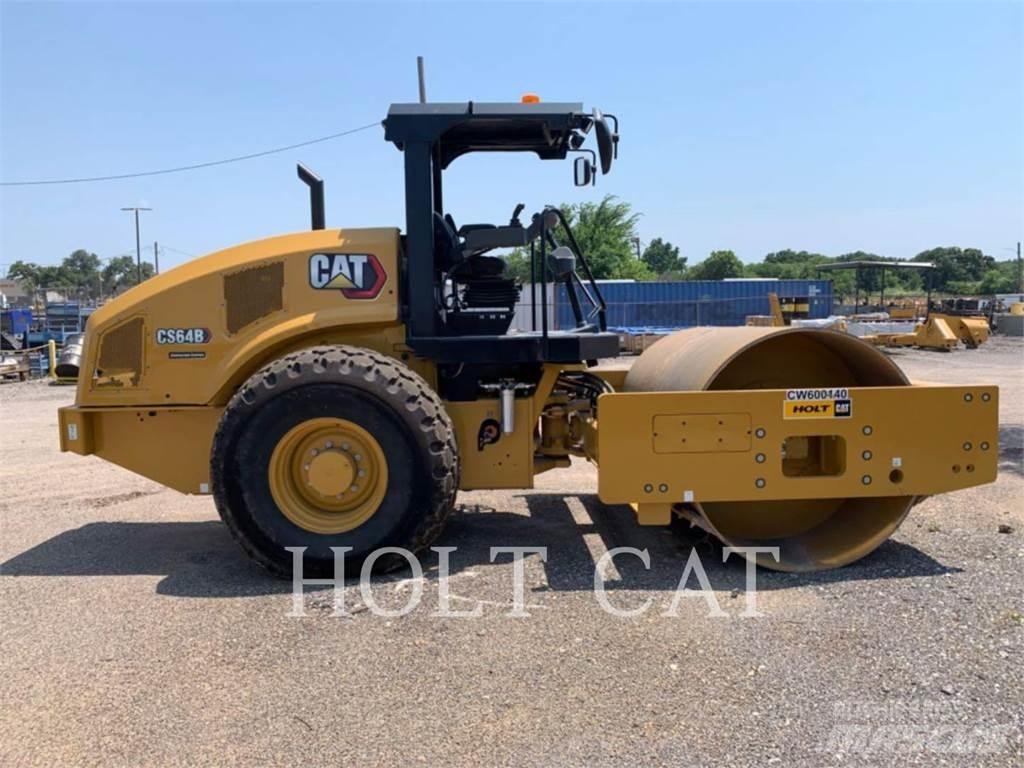CAT CS64B Грунтові котки