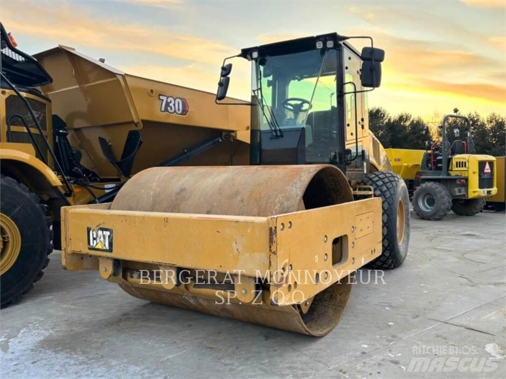 CAT CS64B Грунтові котки