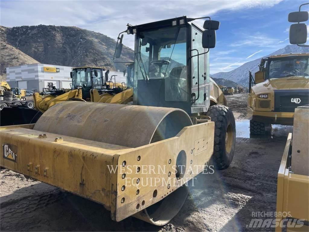 CAT CS68B Грунтові котки