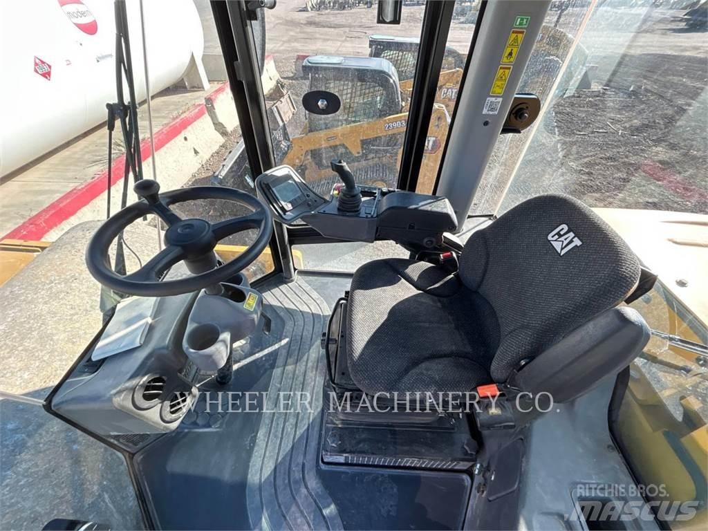 CAT CS74B Грунтові котки