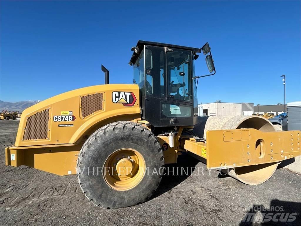 CAT CS74B Грунтові котки