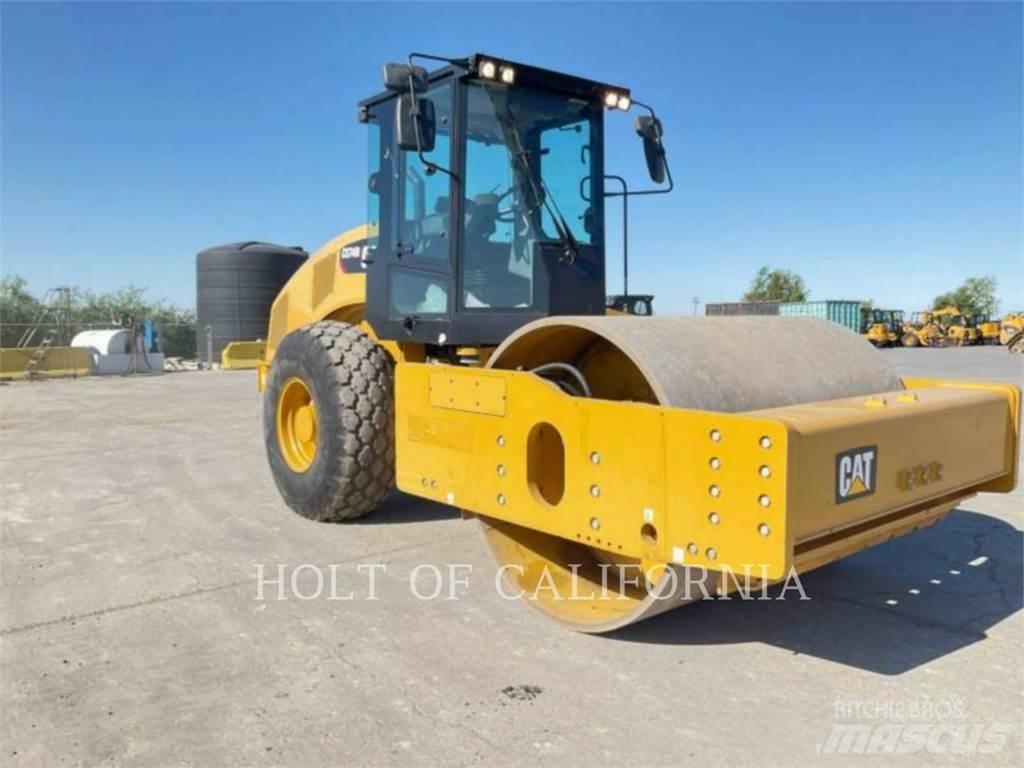CAT CS74B Грунтові котки