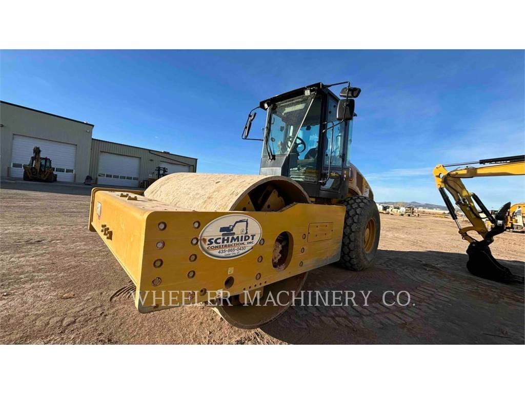 CAT CS74B Грунтові котки