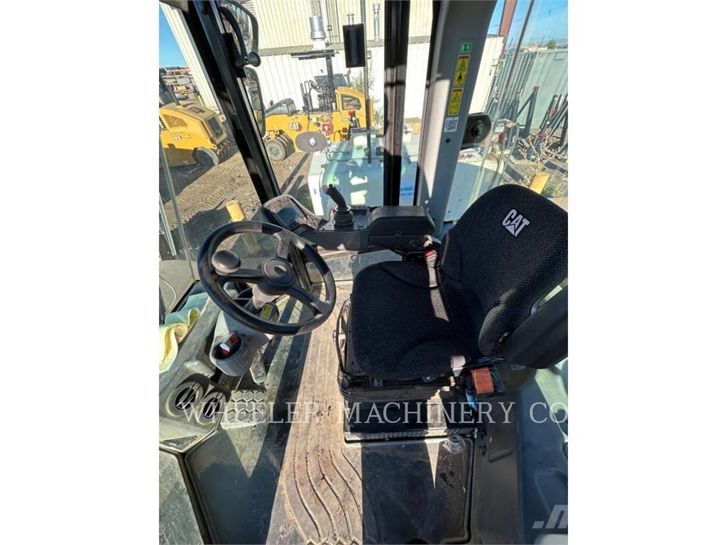 CAT CS74B Грунтові котки