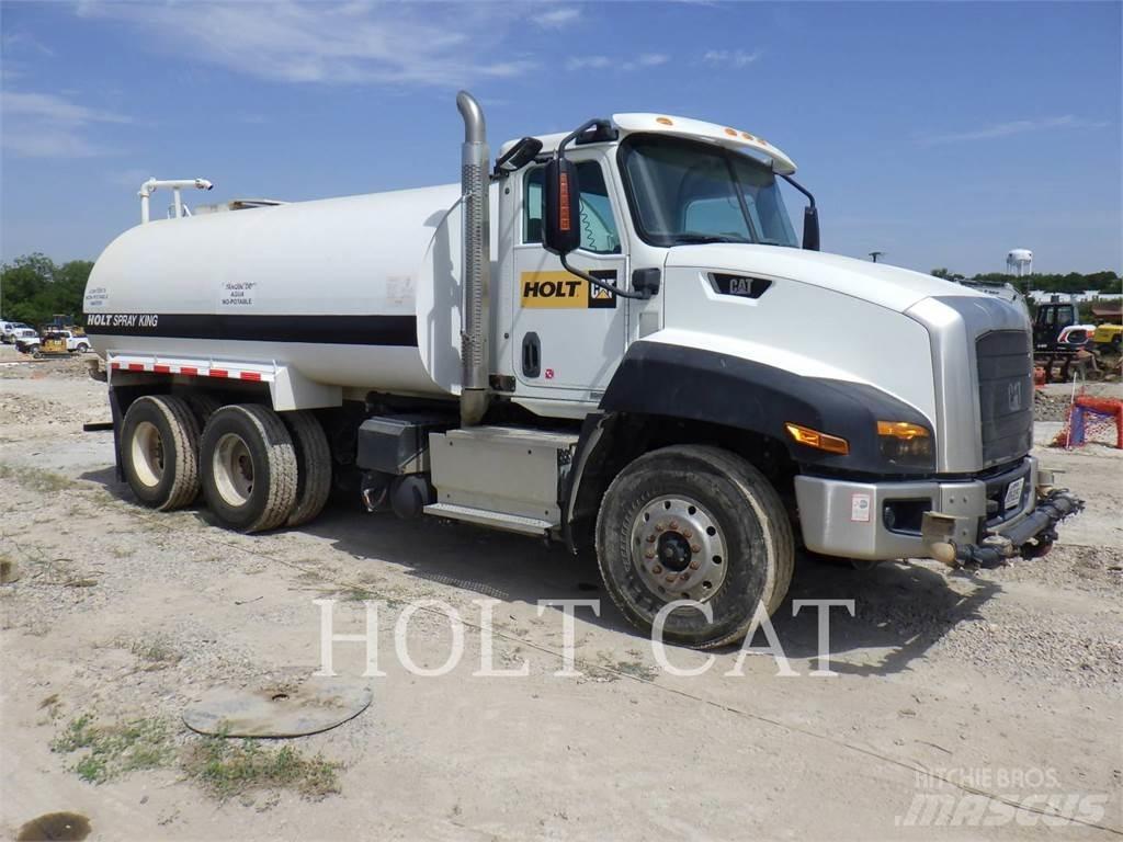 CAT CT660S Вантажівки / спеціальні