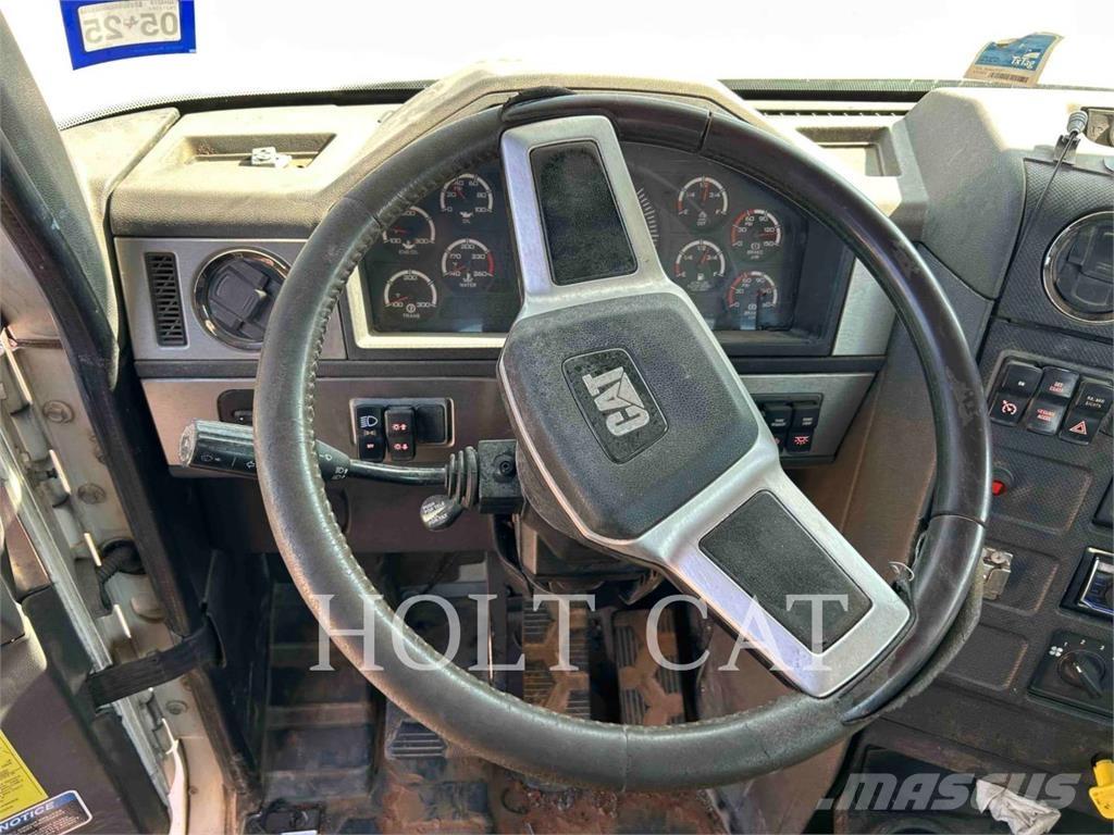 CAT CT660S Вантажівки / спеціальні