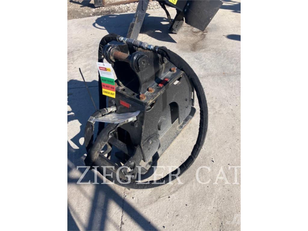 CAT CVP16 Ущільнювачі грунту