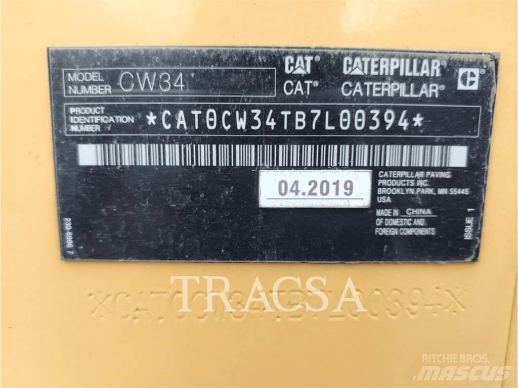 CAT CW 34 Пневматичні катки