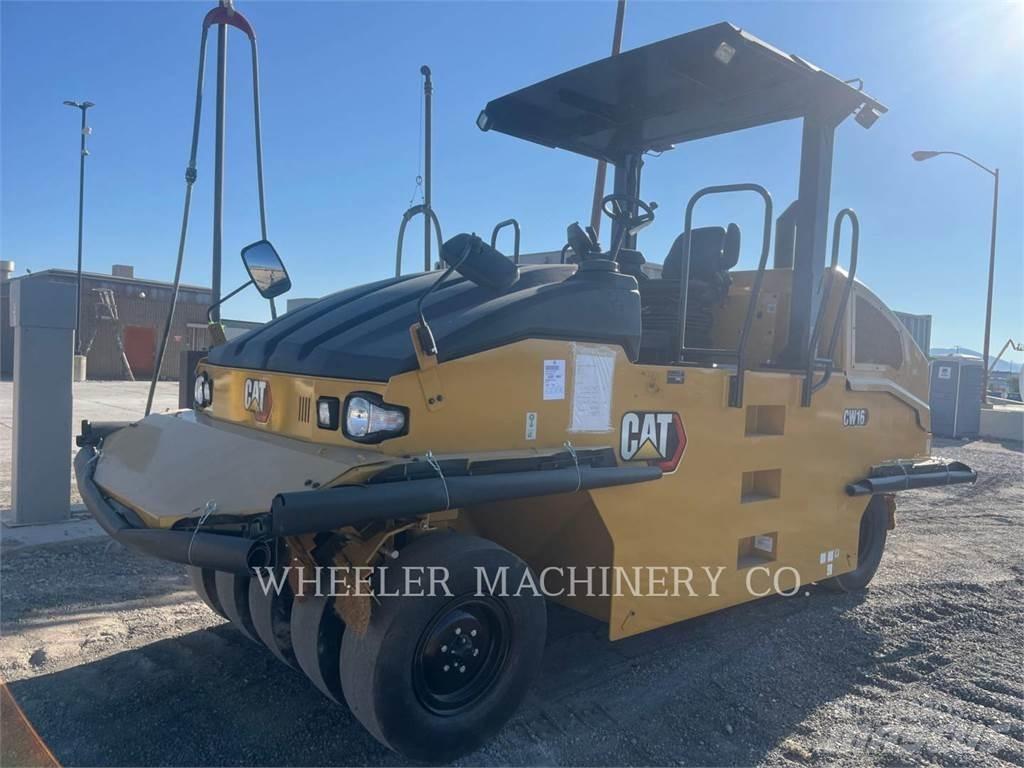 CAT CW16 Пневматичні катки