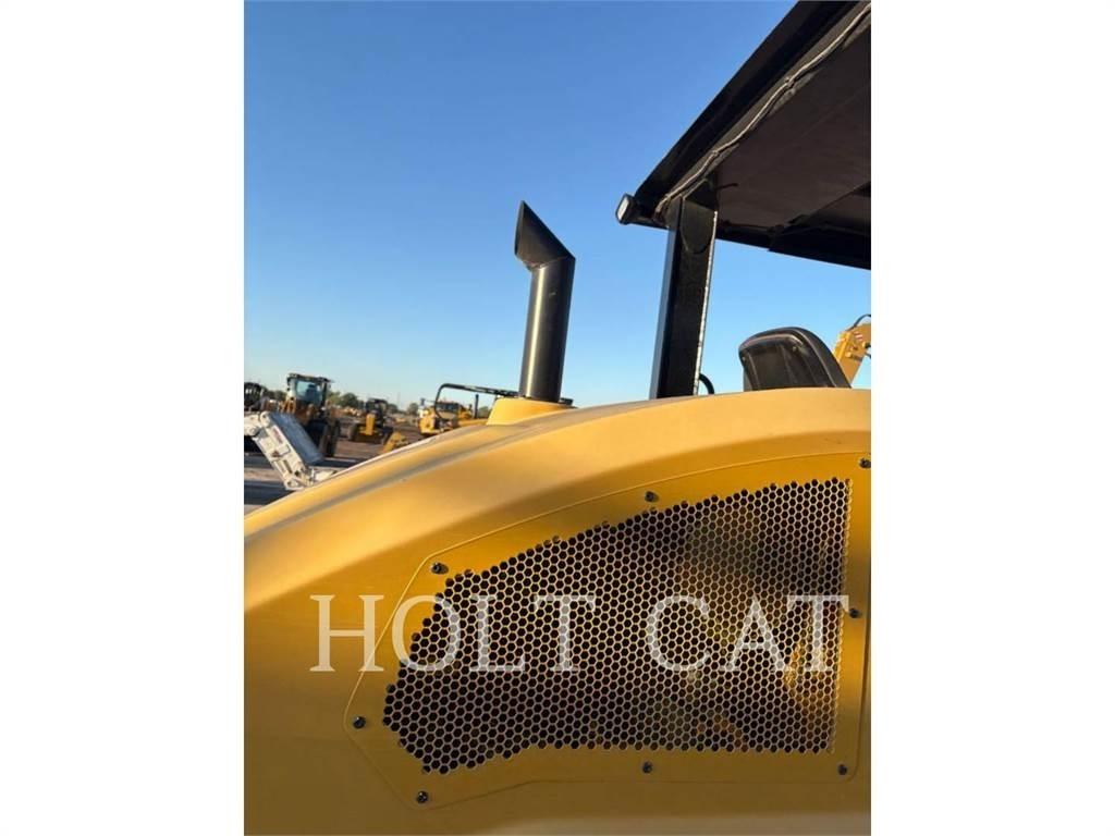 CAT CW16 Грунтові котки