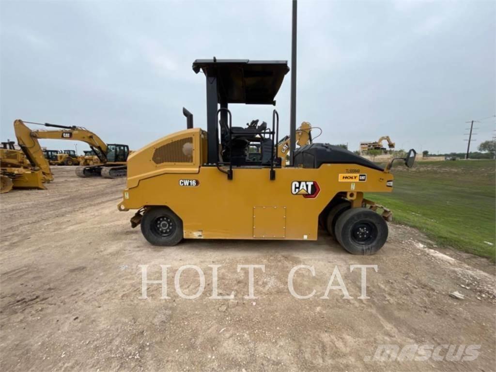 CAT CW16 Грунтові котки