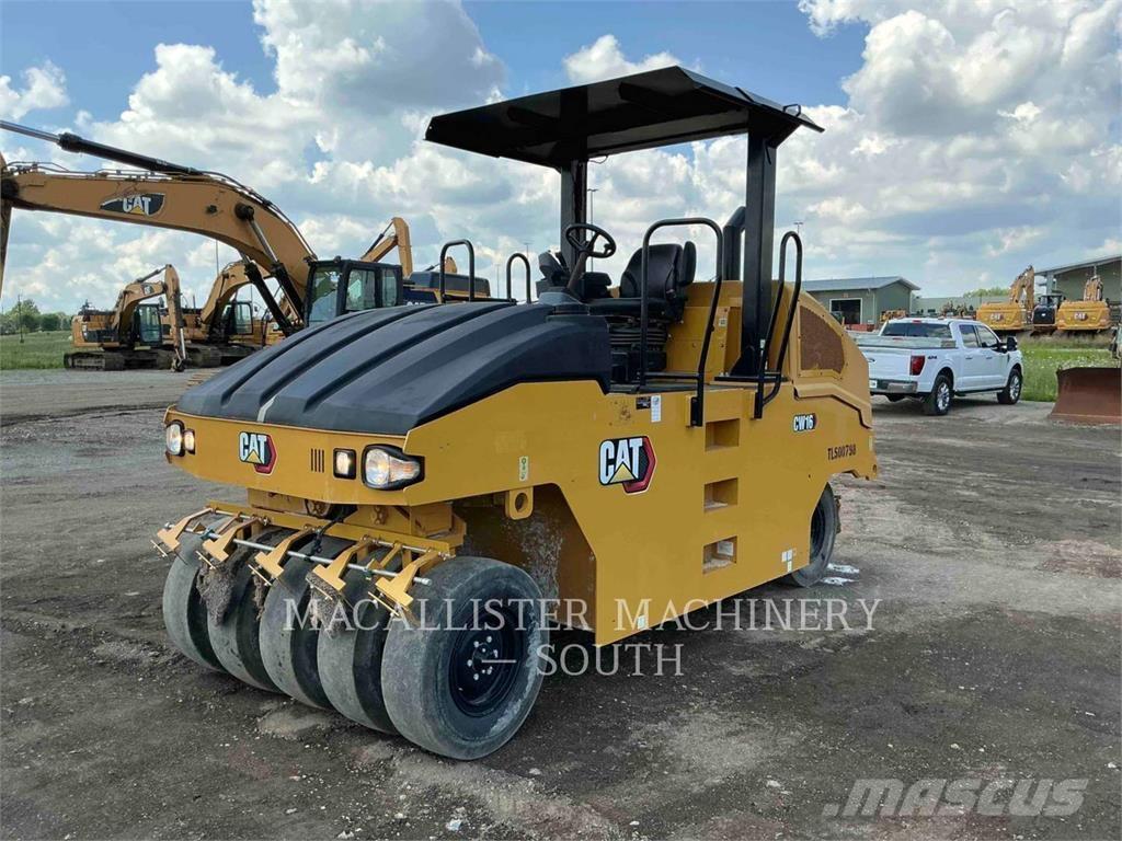 CAT CW16 Пневматичні катки