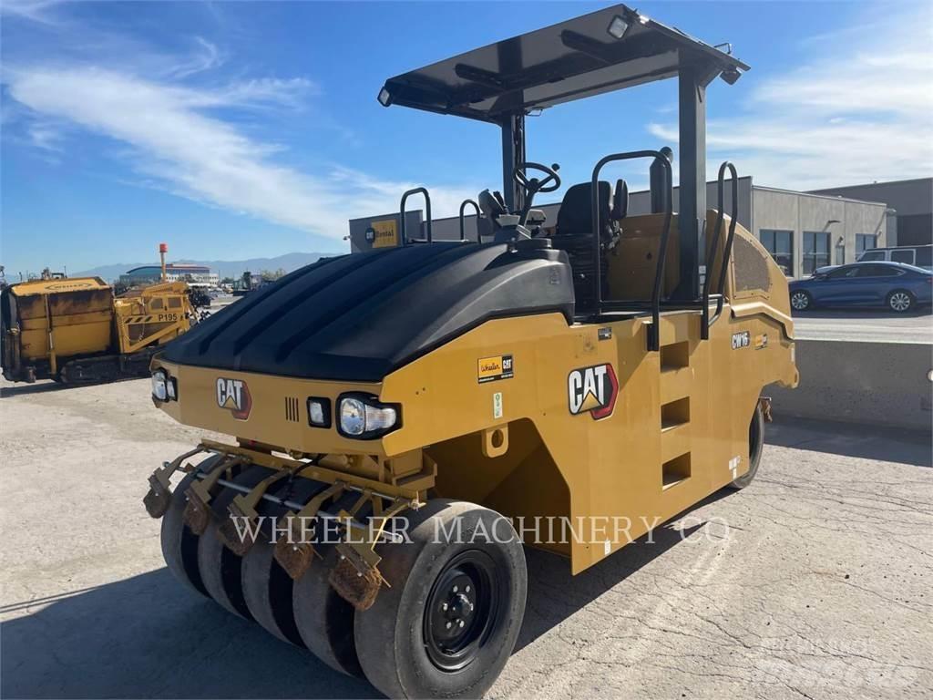 CAT CW16 Пневматичні катки