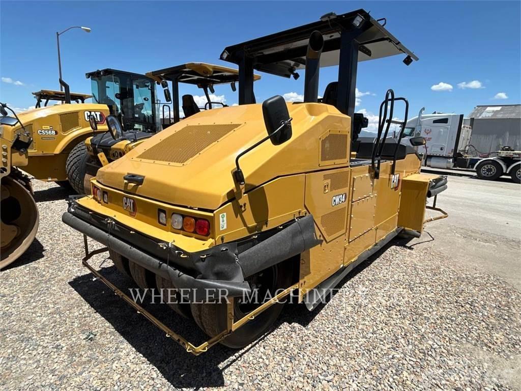 CAT CW34 Пневматичні катки