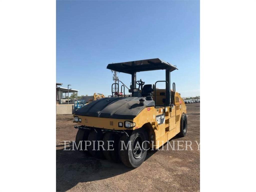 CAT CW34 Пневматичні катки