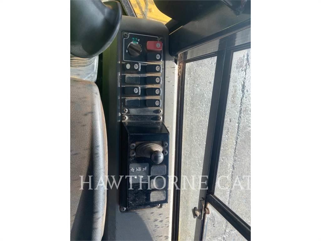 CAT D 6 K XL Гусеничні бульдозери