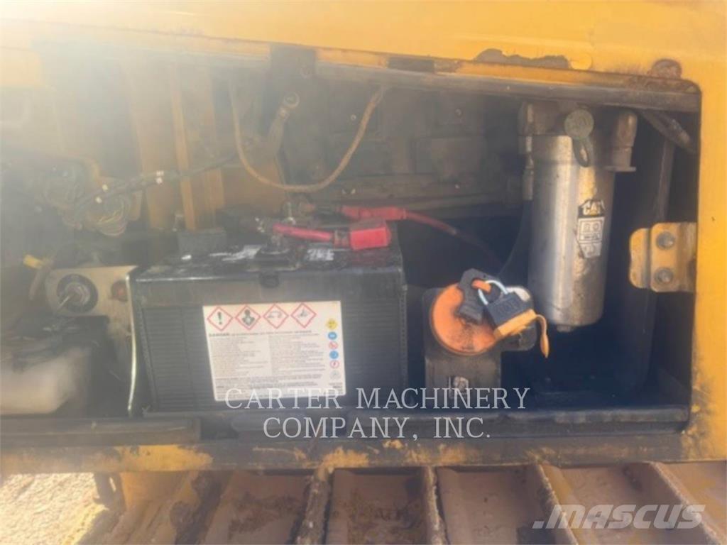 CAT D 6 K2 Гусеничні бульдозери