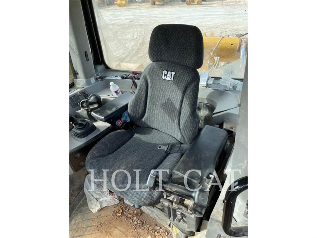 CAT D10T Гусеничні бульдозери