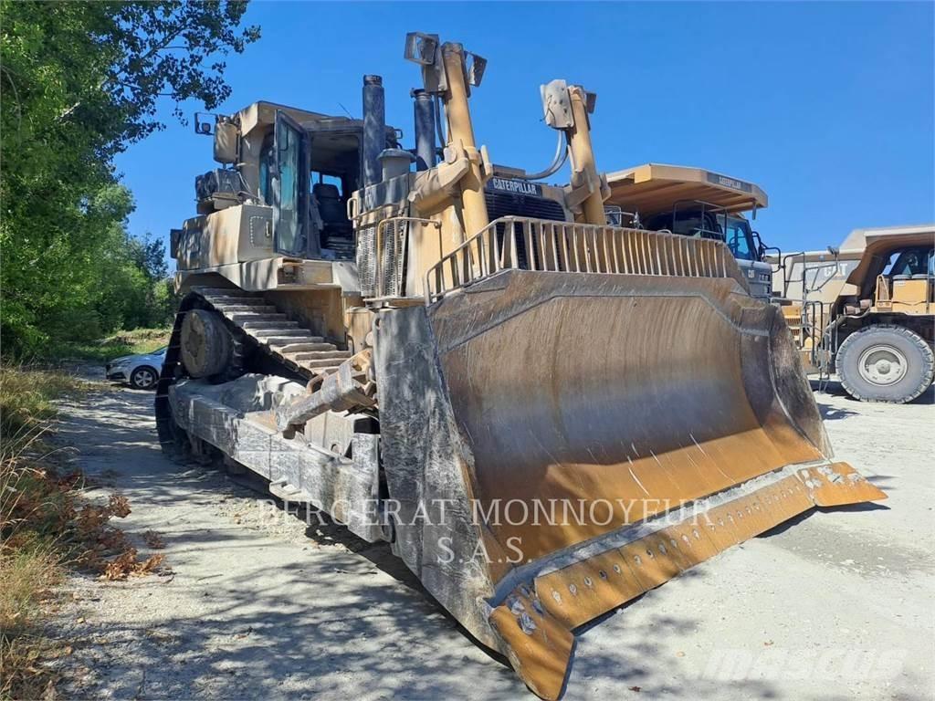 CAT D10T Гусеничні бульдозери