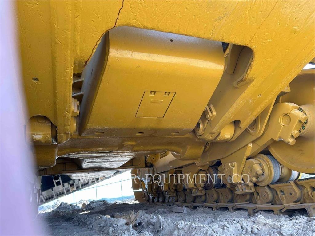 CAT D11T Гусеничні бульдозери