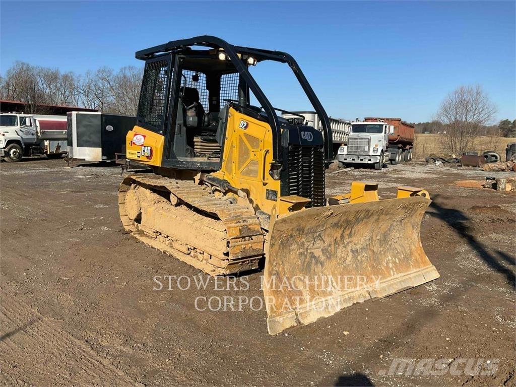 CAT D2 Гусеничні бульдозери