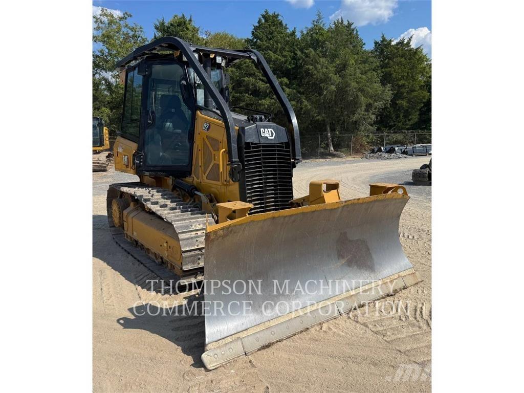 CAT D2-12 Гусеничні бульдозери