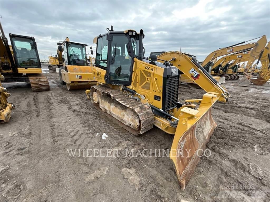 CAT D2 XL Гусеничні бульдозери