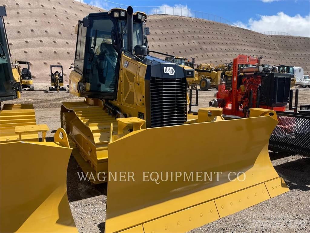 CAT D3 Гусеничні бульдозери