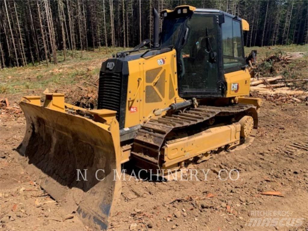 CAT D3 Гусеничні бульдозери