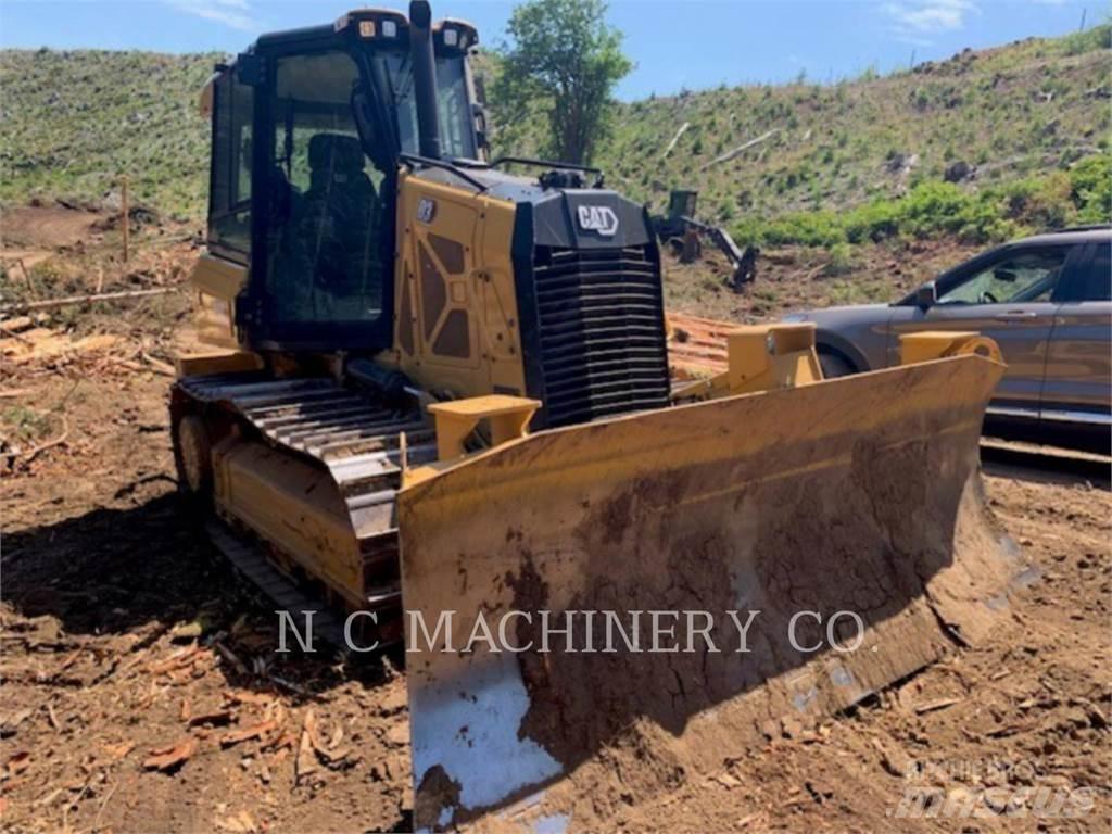 CAT D3 Гусеничні бульдозери