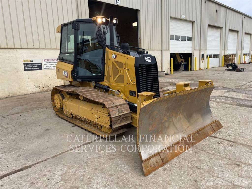 CAT D3 Гусеничні бульдозери