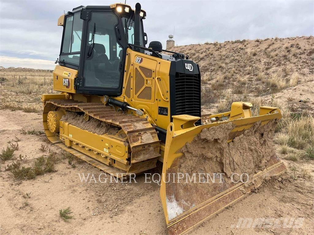 CAT D3 Гусеничні бульдозери
