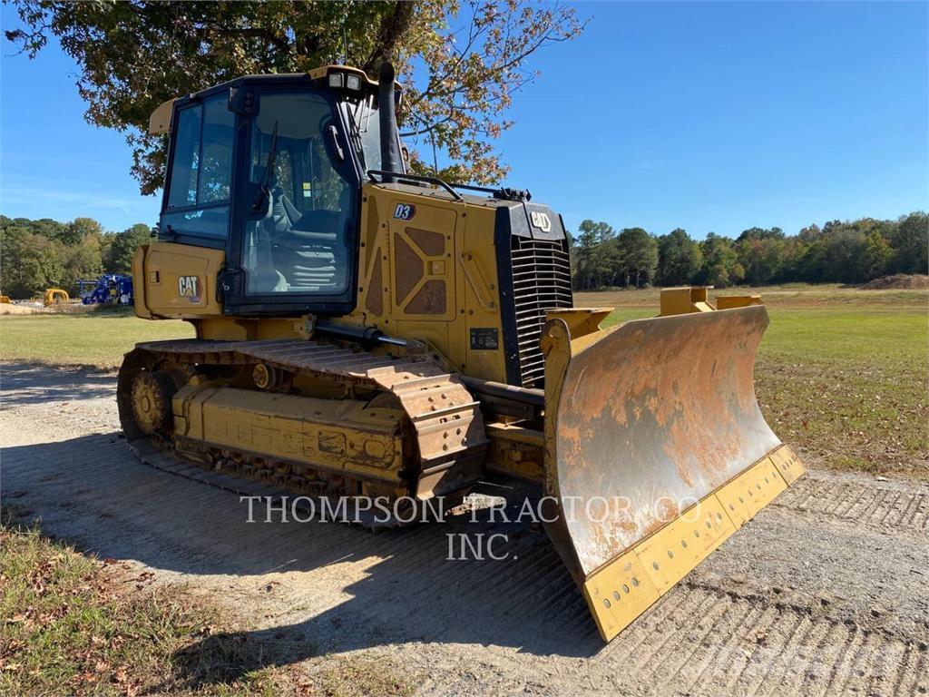 CAT D3 Гусеничні бульдозери