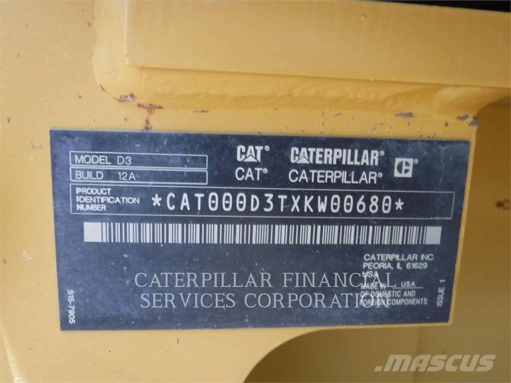 CAT D3-12 Гусеничні бульдозери