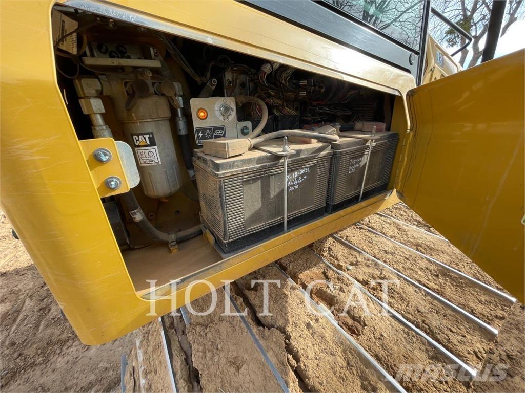 CAT D3-12LGP Гусеничні бульдозери