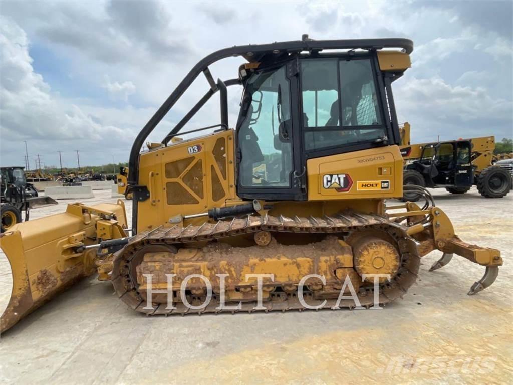 CAT D3 CAB3 Гусеничні бульдозери