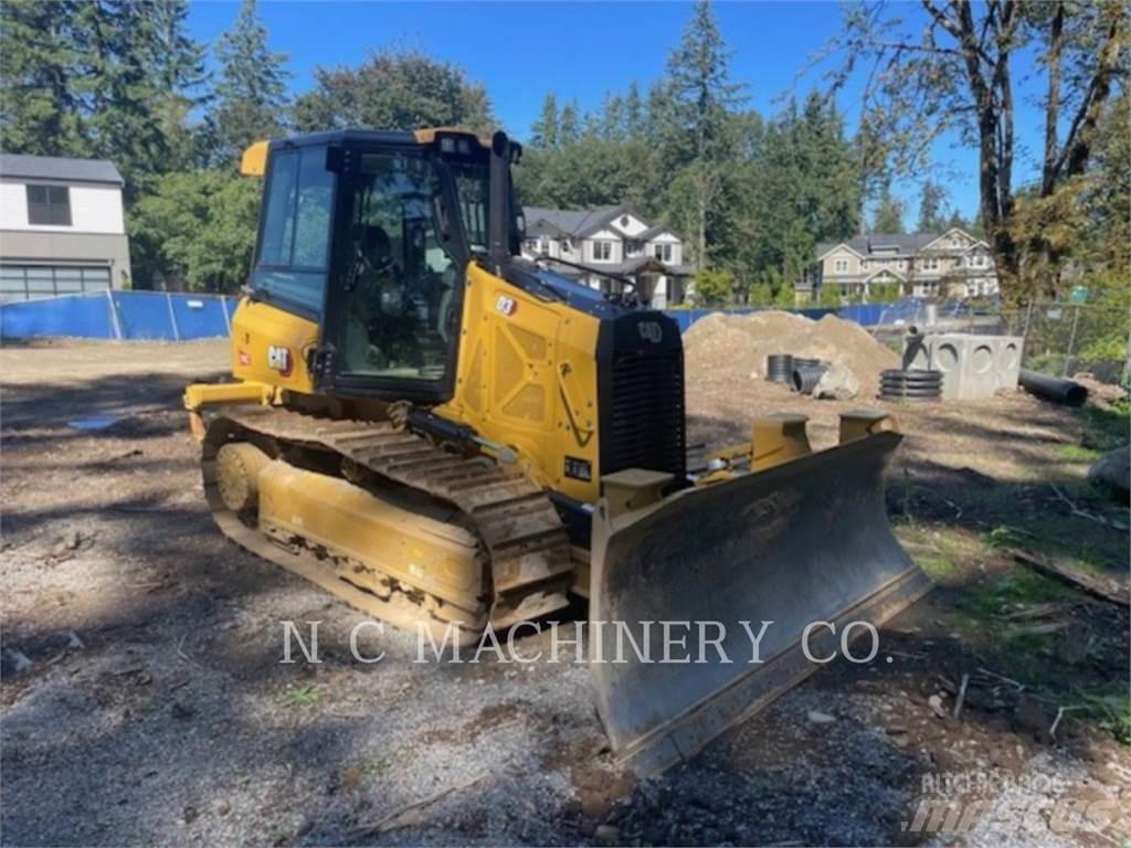 CAT D3 CB Гусеничні бульдозери