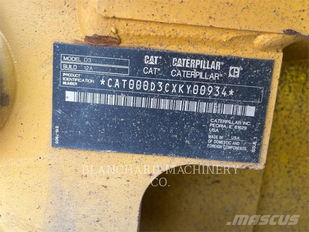 CAT D3 LGP Гусеничні бульдозери