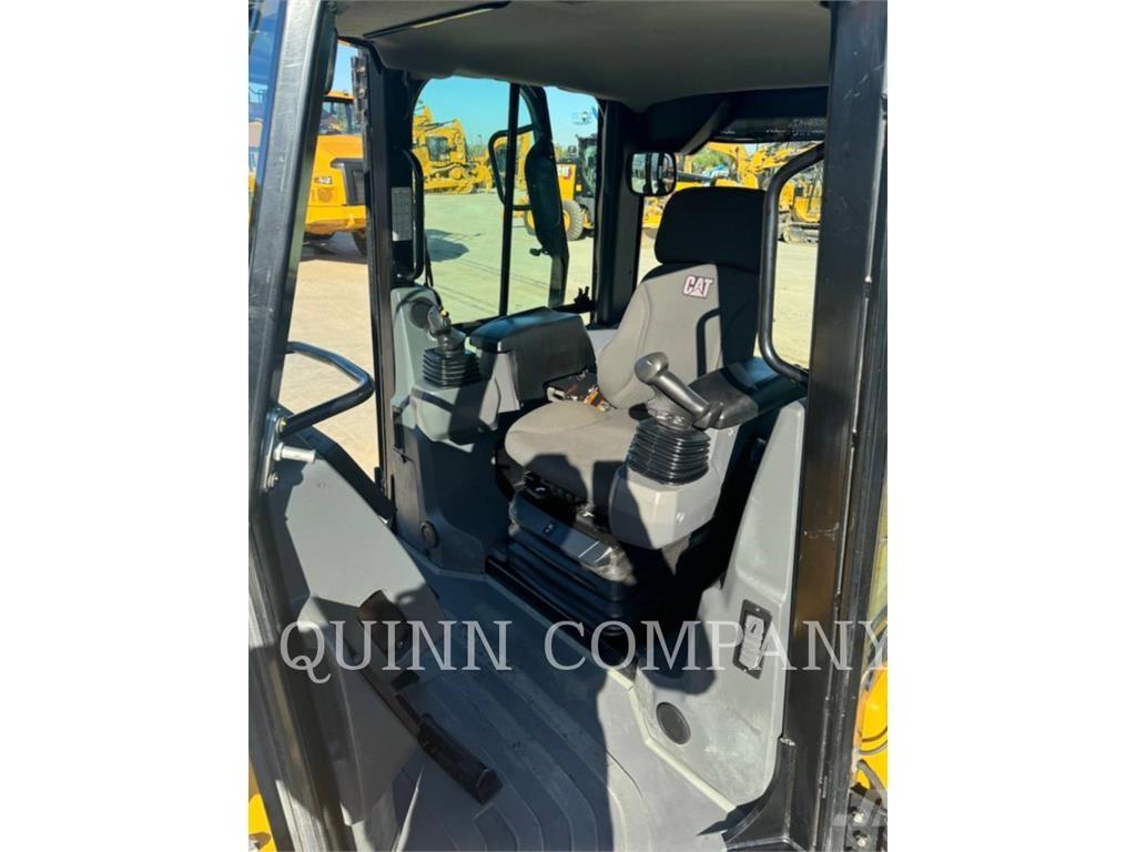 CAT D3 LGP Гусеничні бульдозери