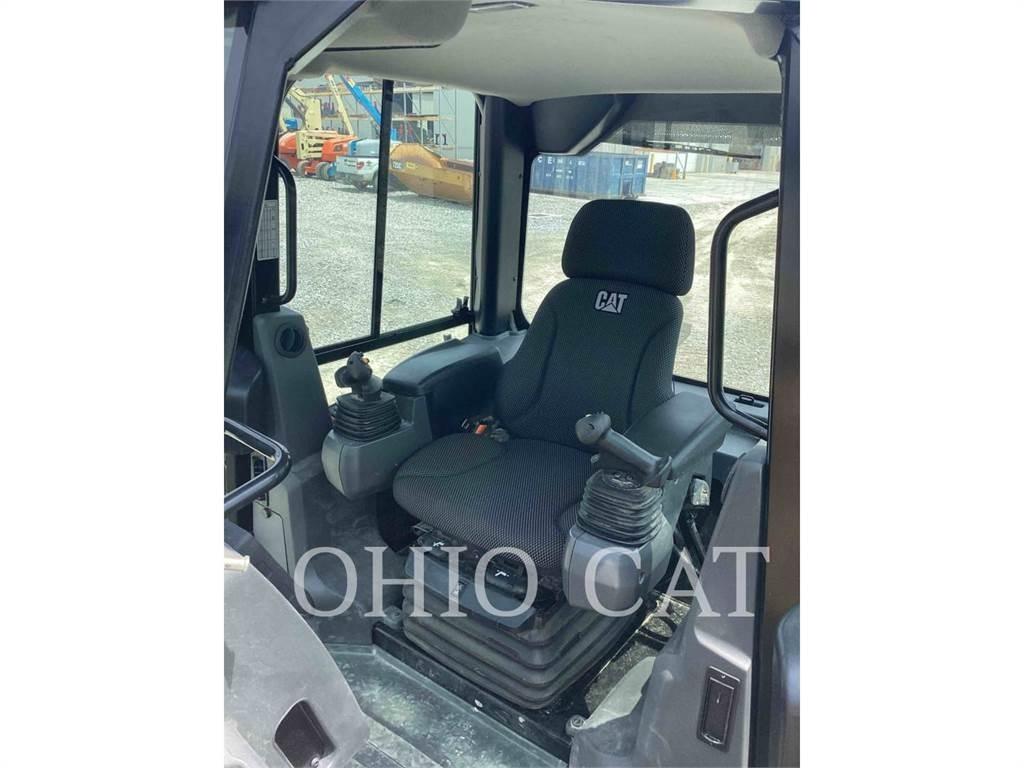 CAT D3 XL Гусеничні бульдозери