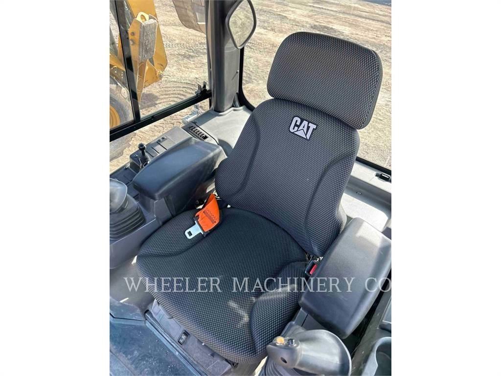 CAT D3 XL Гусеничні бульдозери