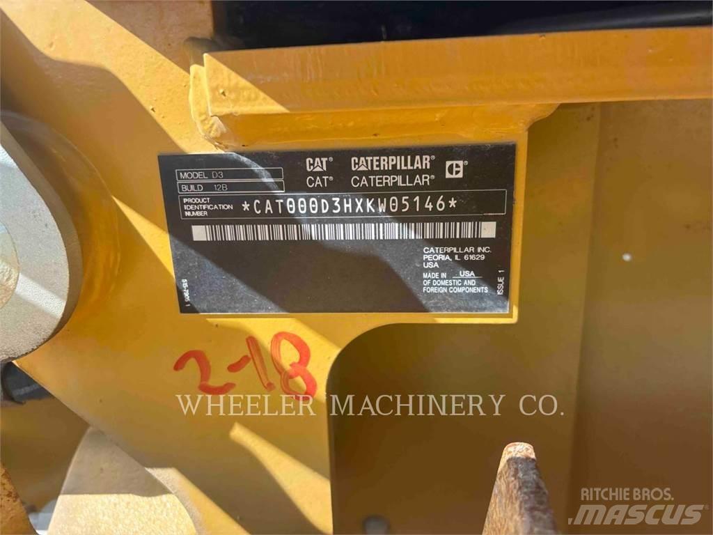 CAT D3 XL Гусеничні бульдозери