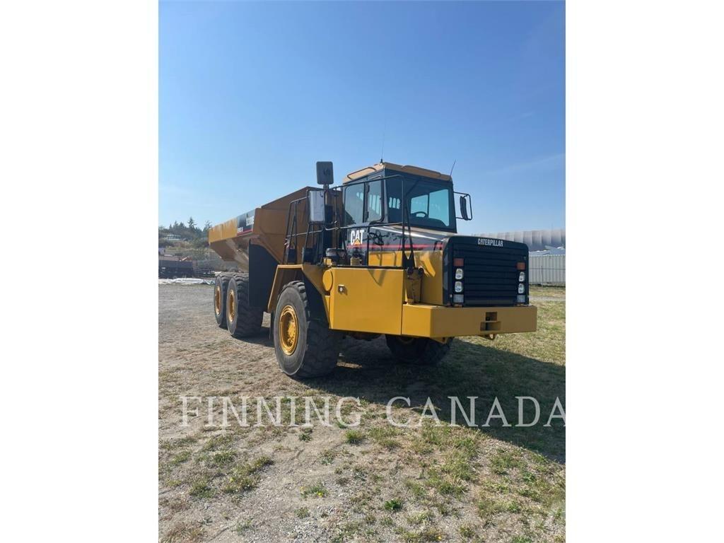 CAT D300E Зчленовані самоскиди