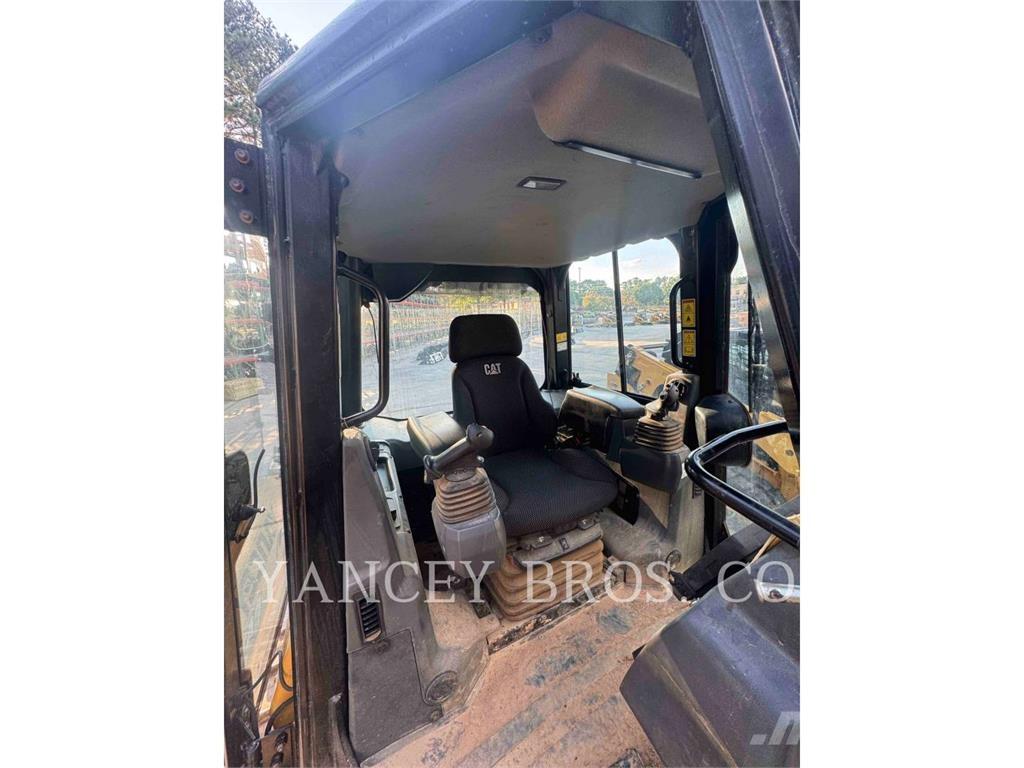 CAT D312 Гусеничні бульдозери