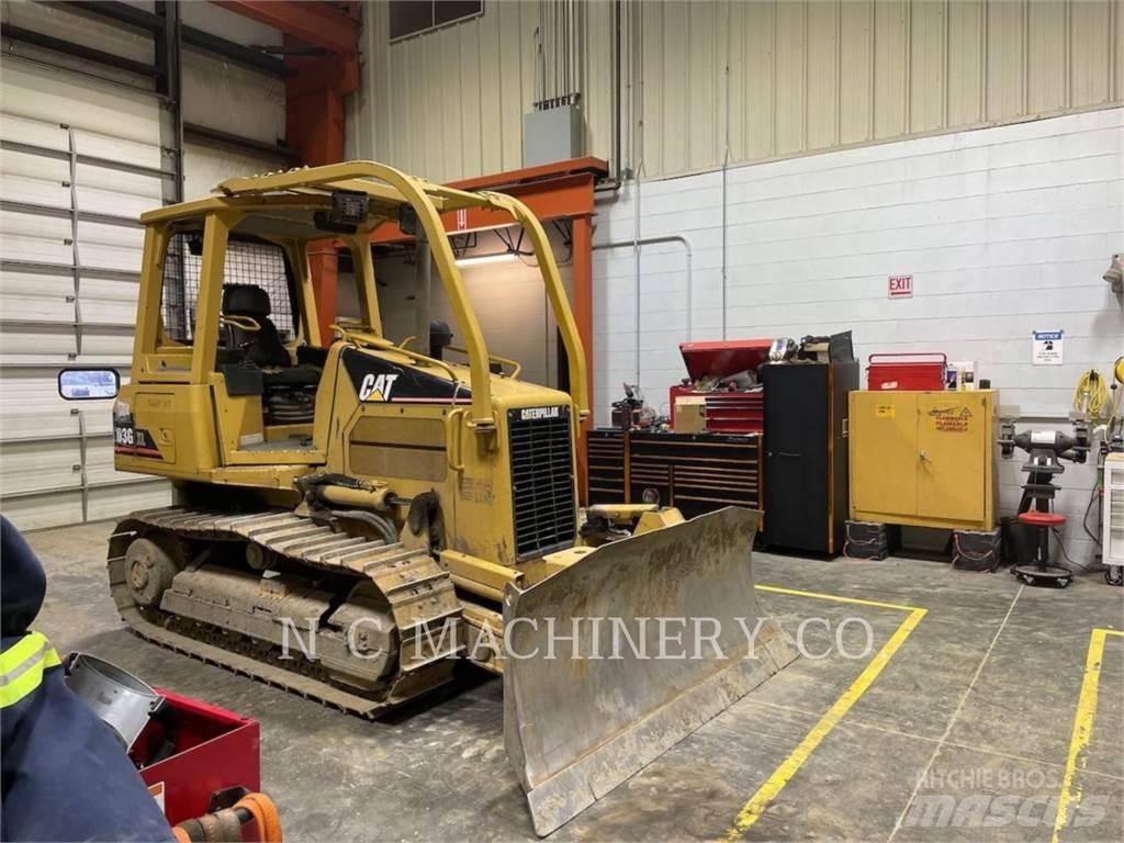 CAT D3G XLCN Гусеничні бульдозери