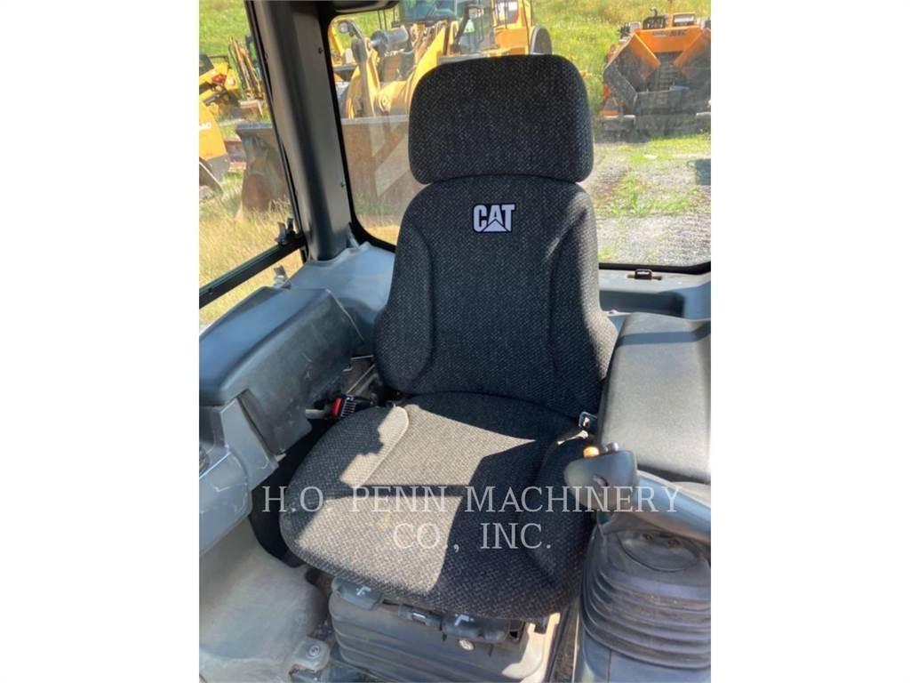 CAT D3K2XL Гусеничні бульдозери